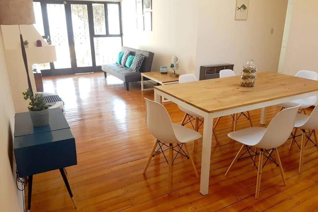 Big beautiful house with garden in 5ta Seccin neighbourhood