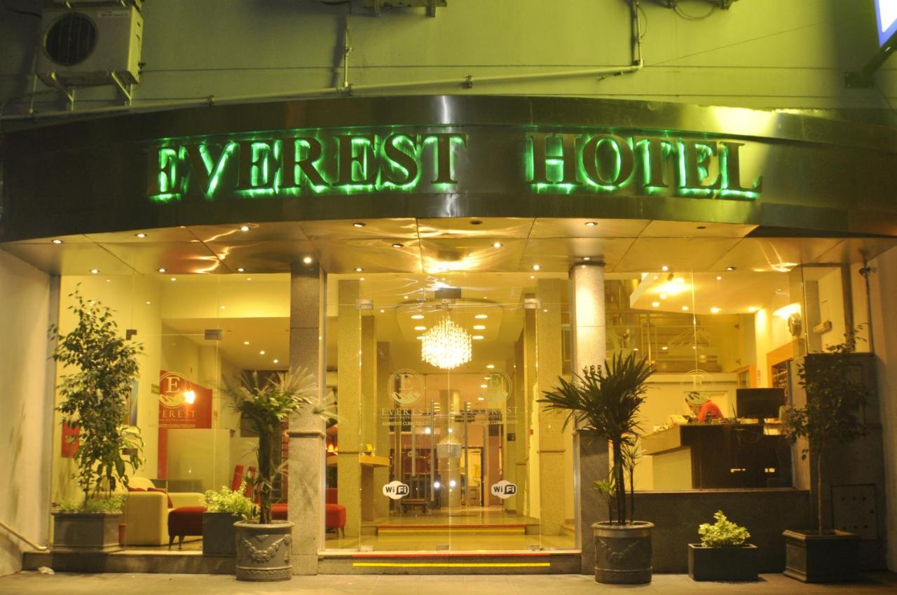 HOTEL EVEREST