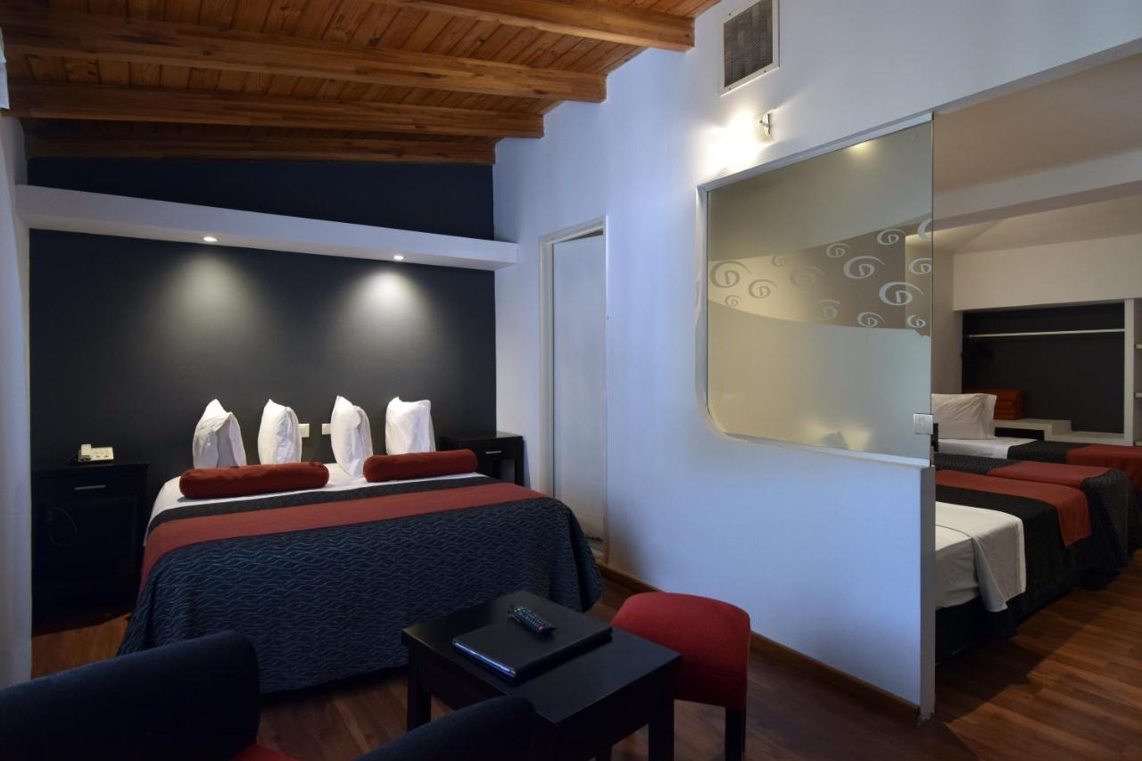 Piazza Hotel