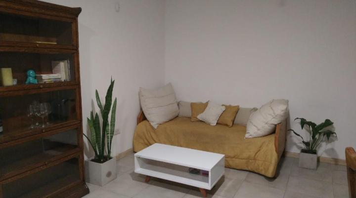 Apartamento y cochera coraz�n de Mendoza