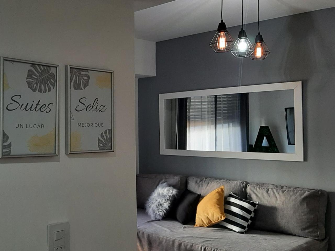 SELIZ SUITES II, CON COCHERA para Autos Medianos o Peque�os