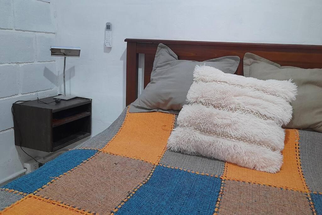 Acogedor familiar y agradable monoambiente. C/est.