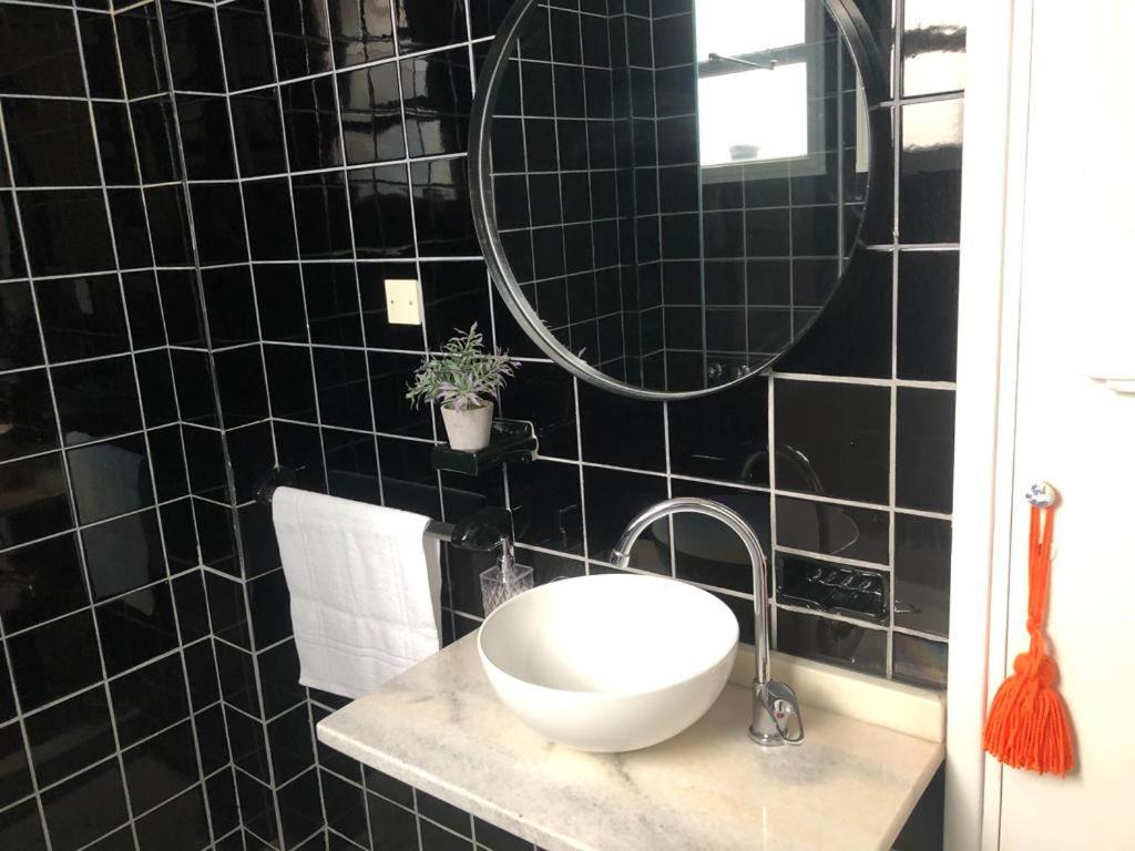 AMPLIO PISO VINTAGE EN ZONA C�NTRICA DE MENDOZA.