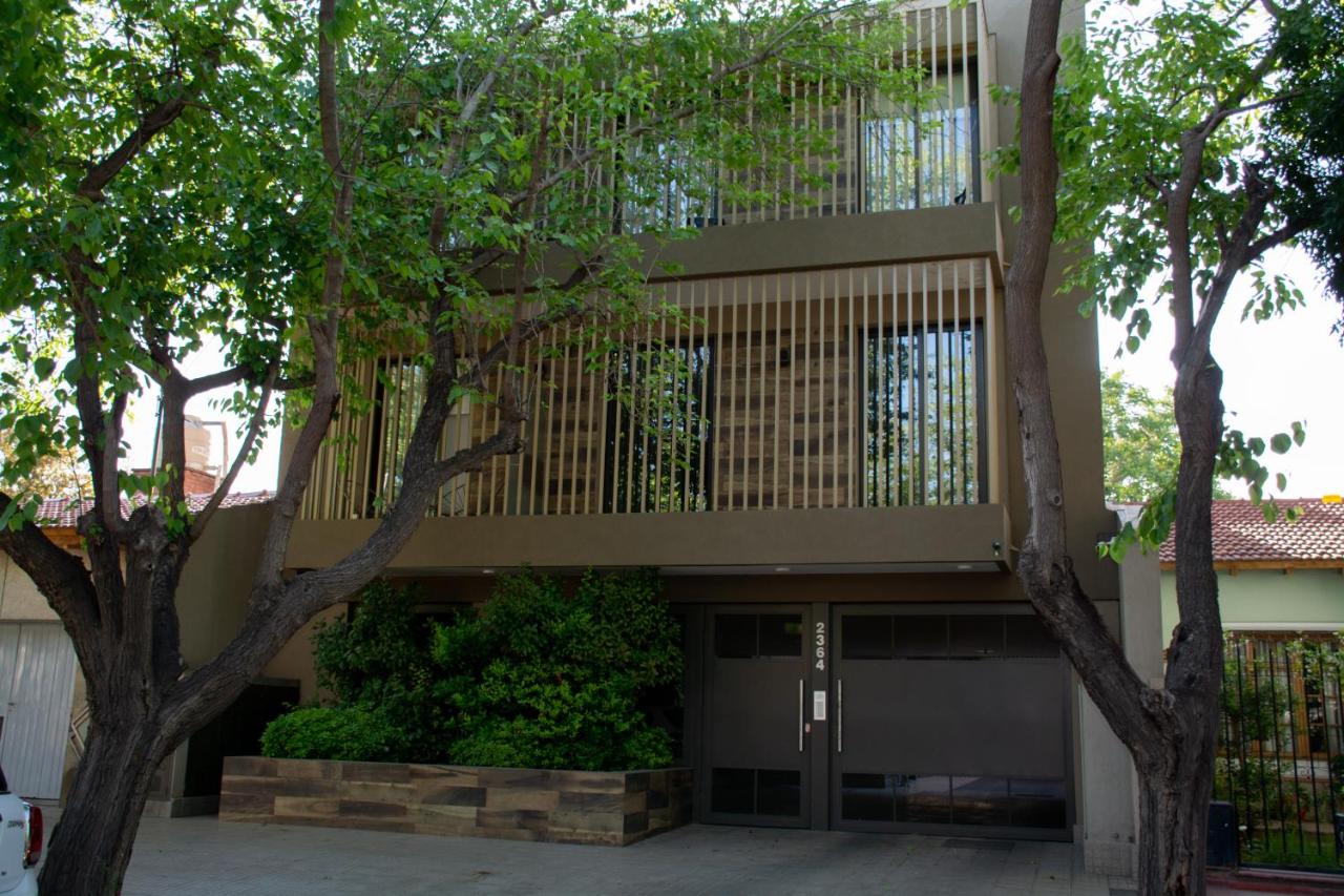 Dos Deptos. para 4 y 6 personas. Agradables y Vistosos. c/Cocheras