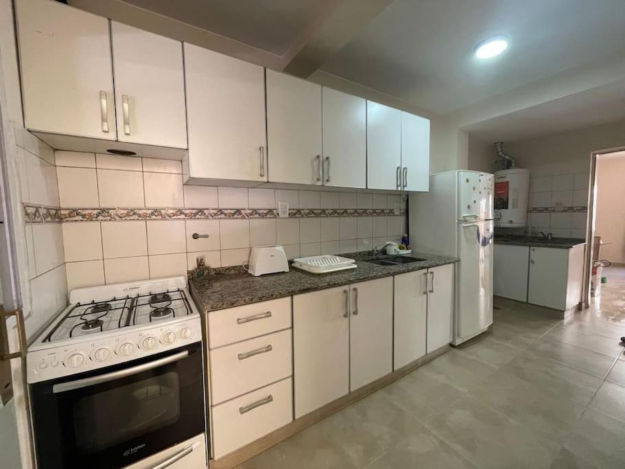 Duplex p/4 pers y cochera doble
