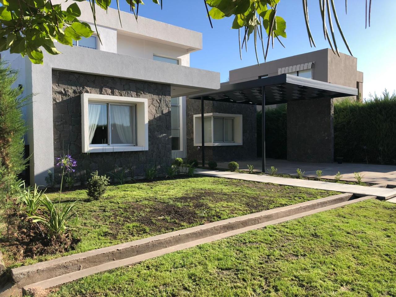 MENDOZA - CHACRAS DE CORIA - Bodegas, Vi�edos, Valles