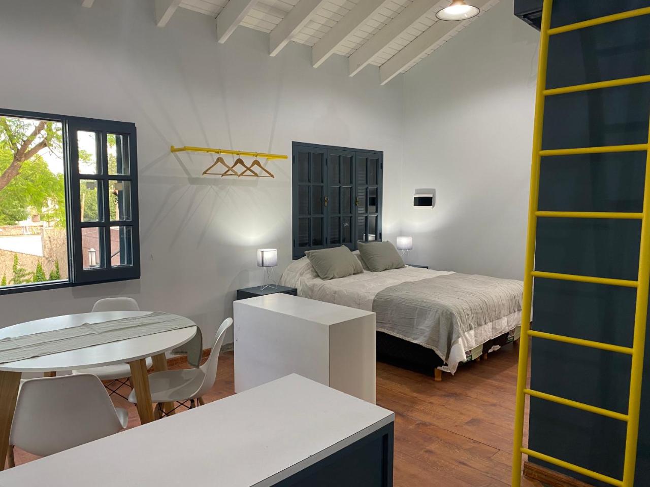 Departamento Excelente Ubicaci�n. Zona Ar�stides y Parque.