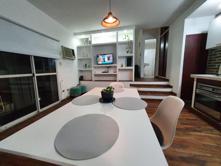 Loft hermoso con todo lo que necesitas.