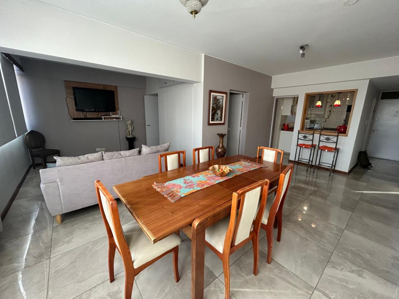 Depto C�ntrico a Estrenar con cochera propia