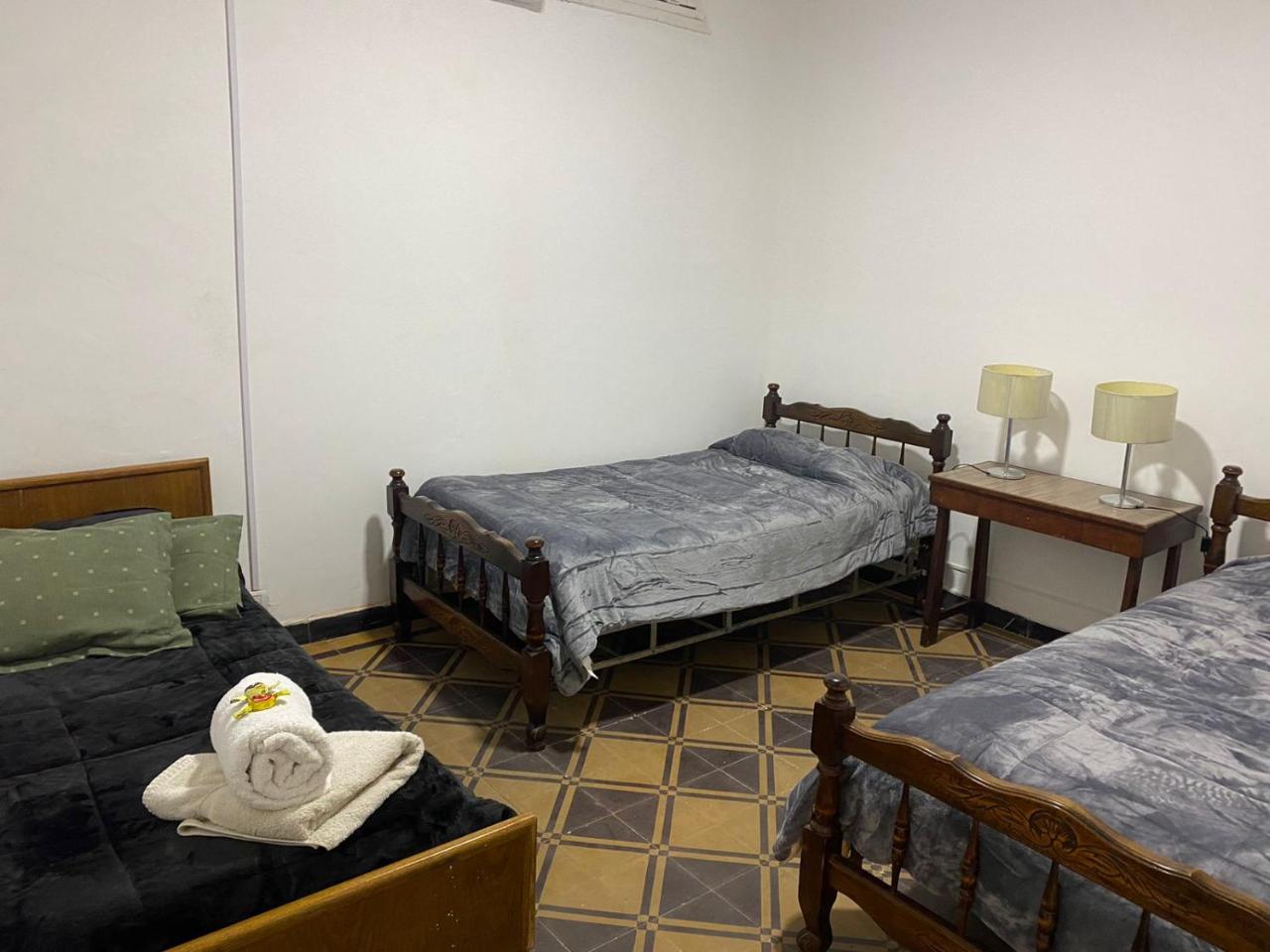 Departamento Centrico J, 2 dormitorios, con cohera (ad), living, comedor y cocina completa