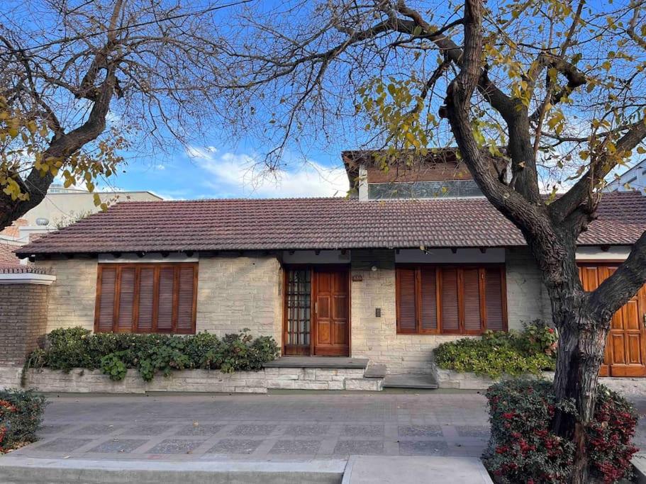 Valentino House/categora/desayuno/parking