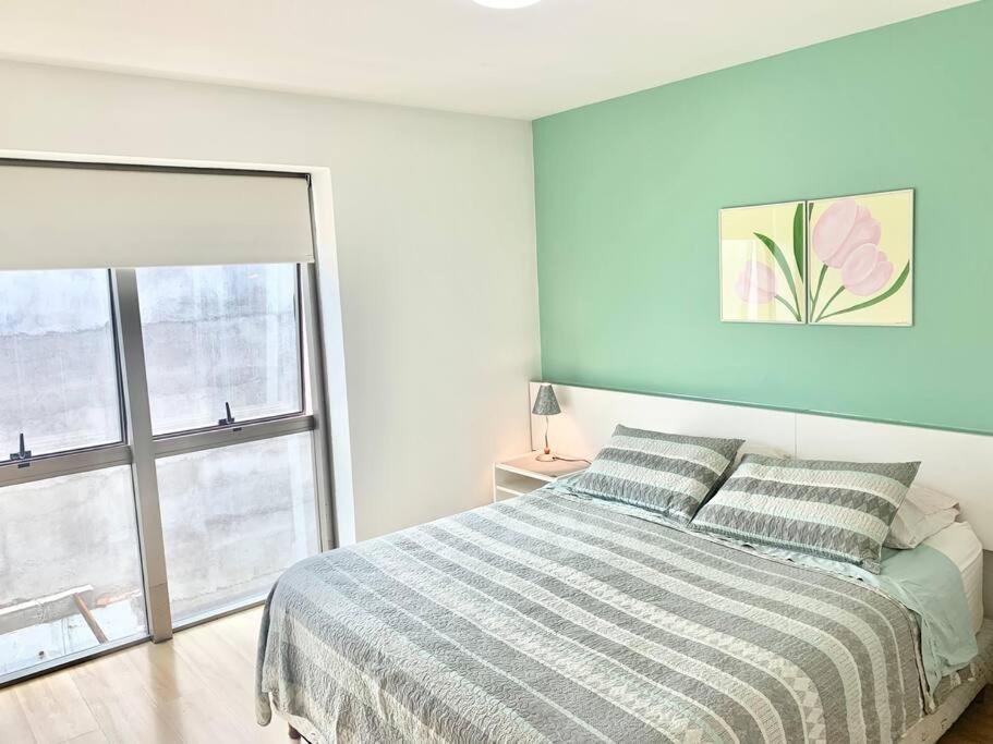 Apto front park Near Aristides