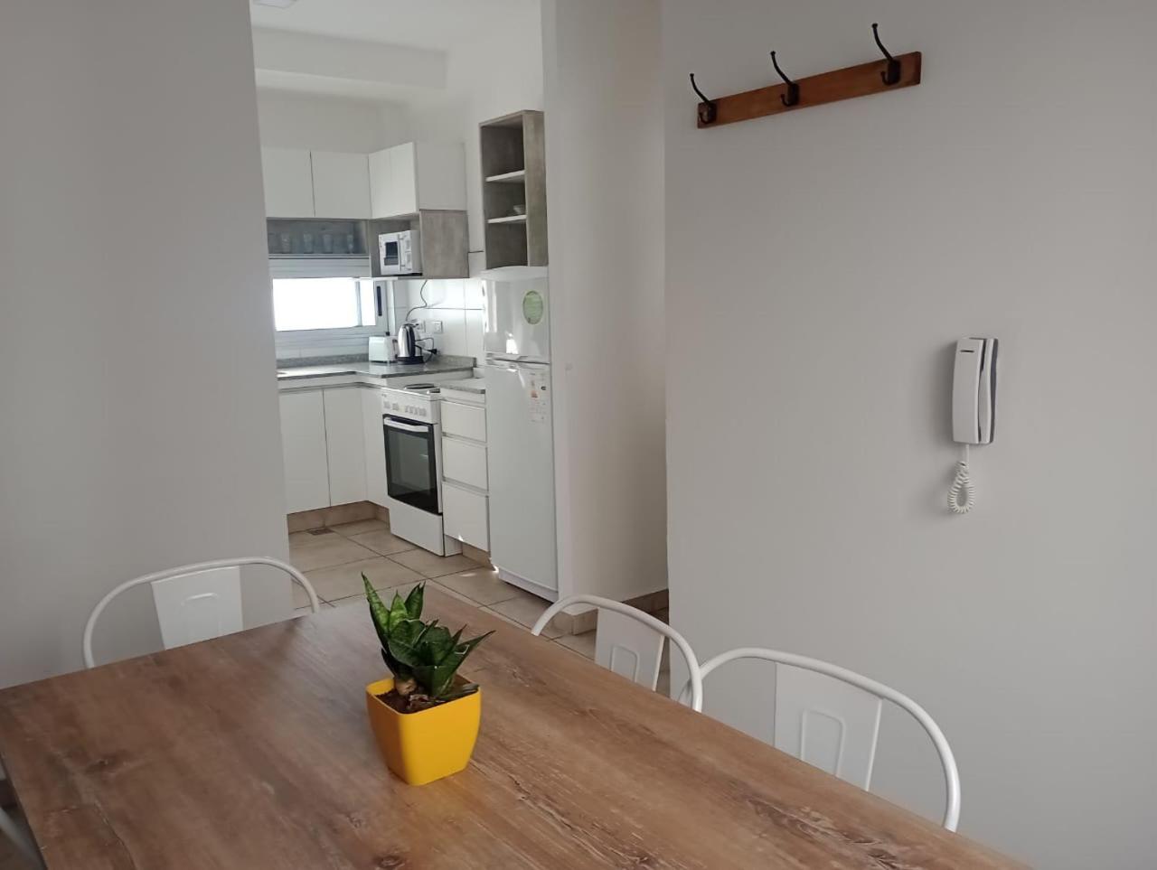 DEPARTAMENTOS LEMOS UNO