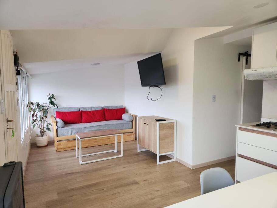 Lucas Bridges Apartment