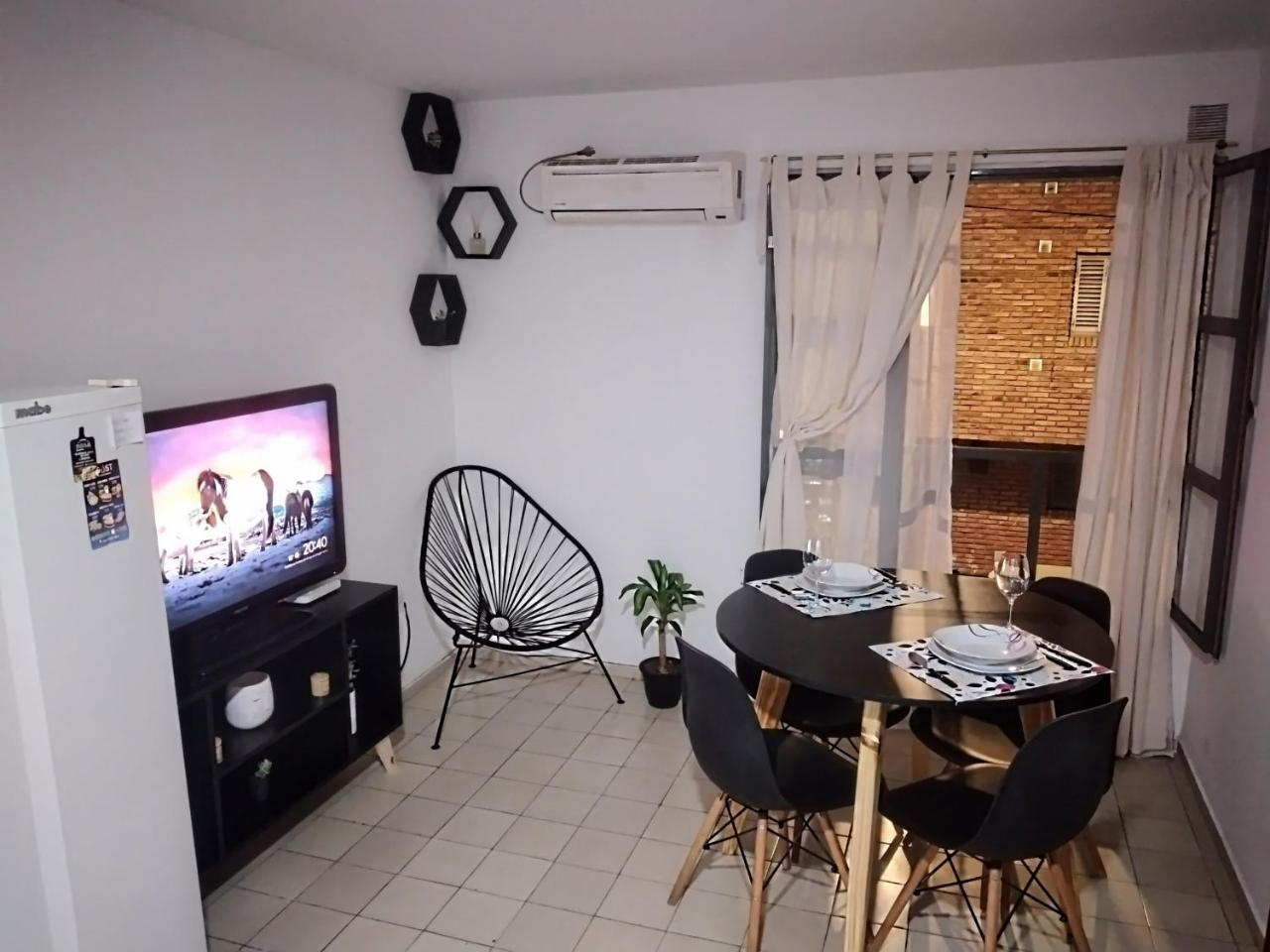 Departamento ideal en Alberdi a una cuadra de Av Coln