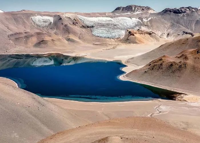 Corona del Inca, el cr�ter de un volc�n que s�lo se puede explorar de diciembre a abril