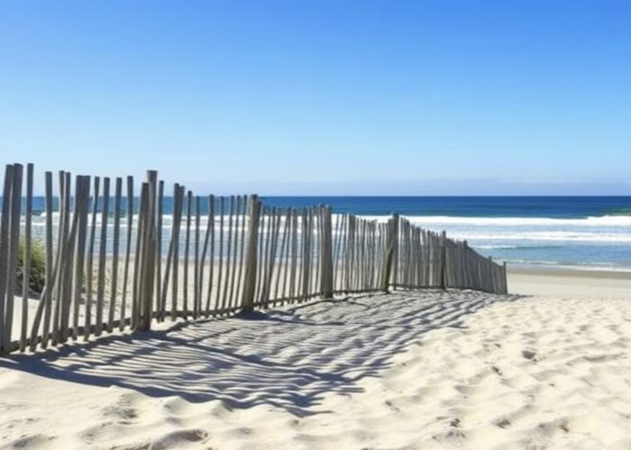 El balneario con playas de 800 metros y caminos de ripio, ideal para el verano