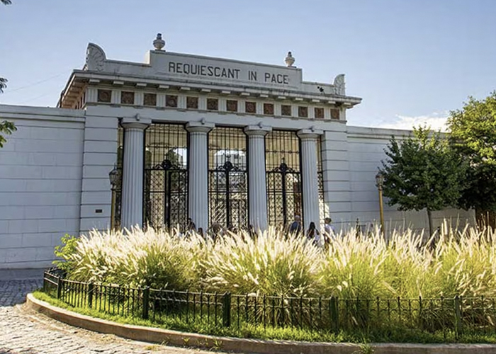 El cementerio argentino que fue nombrado como �el lugar m�s embrujado del mundo�