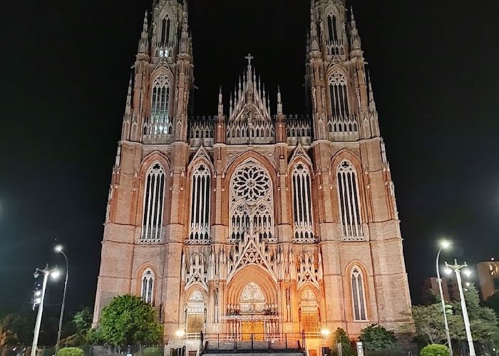 Catedral de La Plata - Qu� hacer en La Plata