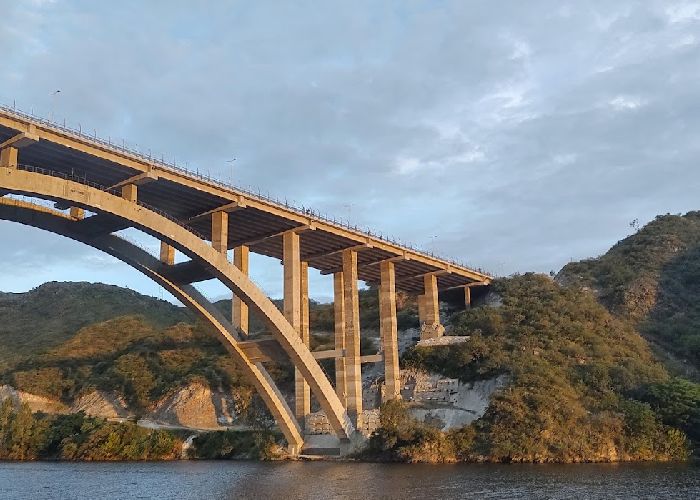 Puente San Roque - Qu� hacer en Bialet Mass�