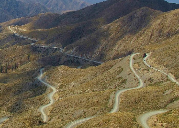 Camino de las cien curvas - Qu� hacer en Bialet Mass�