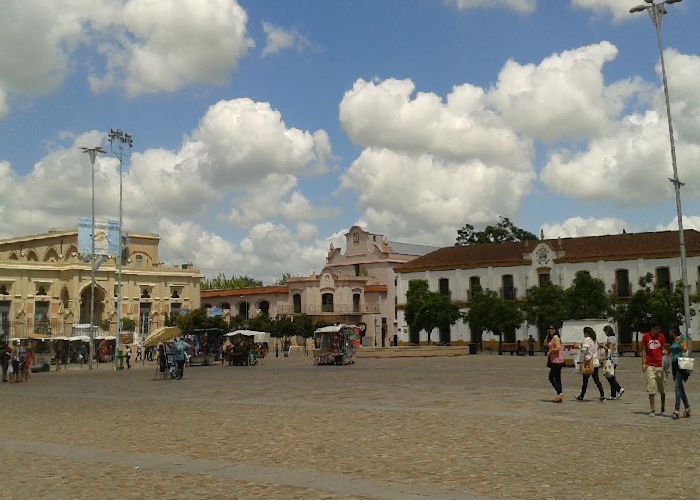 Plaza Belgrano - Qu� hacer en Luj�n