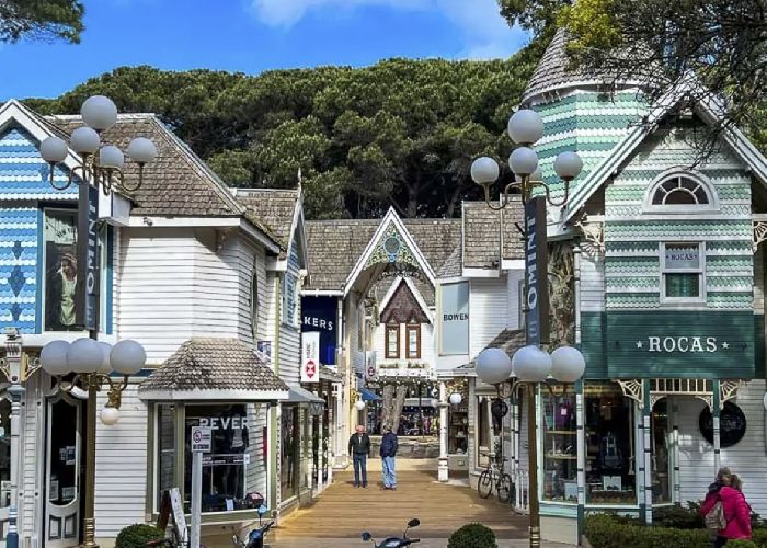 Visitar el Centro Comercial - Qu� hacer en Caril�