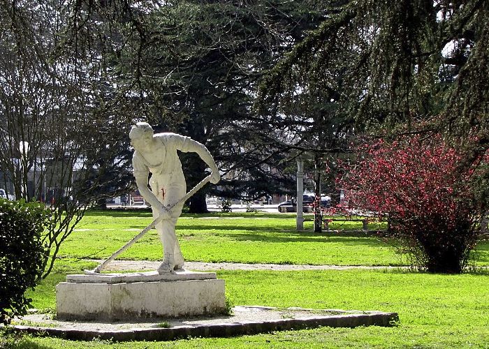 Visitar la Plaza Libertad - Qu� hacer en Balcarce