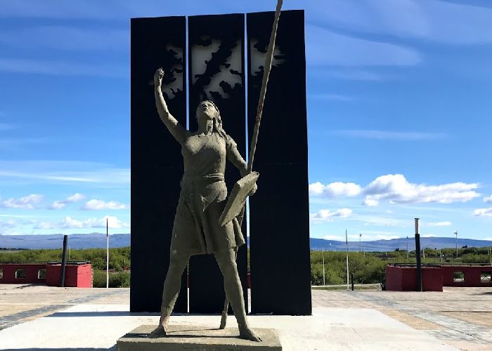 Plazoleta H�roes de Malvinas - Qu� hacer en El Calafate