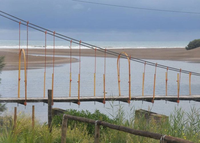 Ir a conocer el Puente Colgante - Qu� hacer en Claromec�