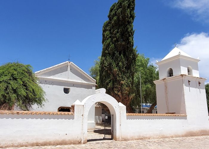 Visitar la Iglesia de San Francisco de Paula y la Santa Cruz - Qu� hacer en Uqu�a