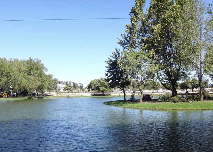 Laguna Esmeralda - Qu� hacer en Los Angeles