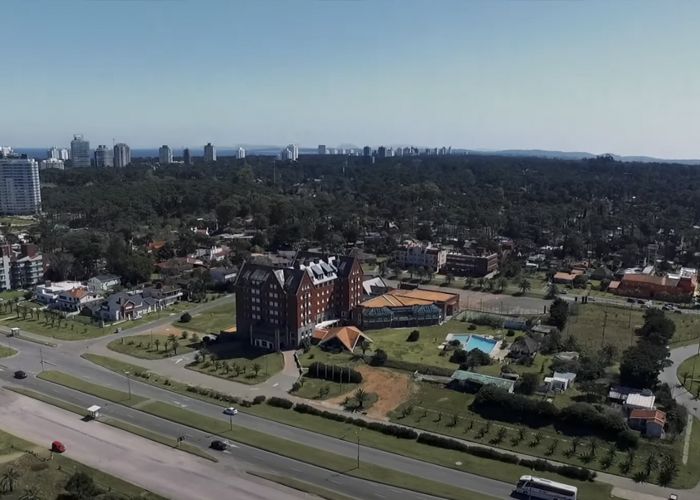 Visitar el barrio San Rafael y Beverly Hills - Qu� hacer en Punta del Este