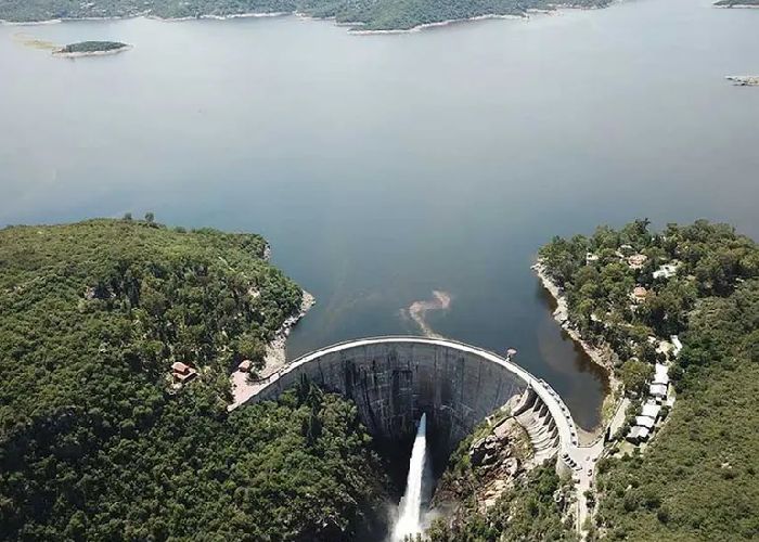 Dique de La Vi�a - Qu� hacer en Nono