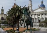 Plaza 1º de Mayo y sus edificios históricos. Que hacer en Paraná